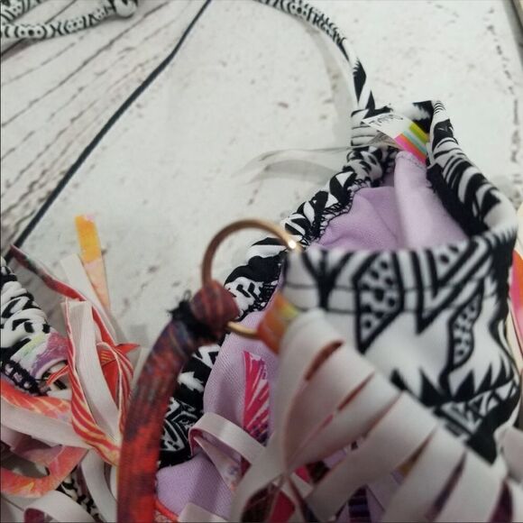 Raising triangle top with ruffles size Small with tags Ipsy bag - Picture 7 of 11